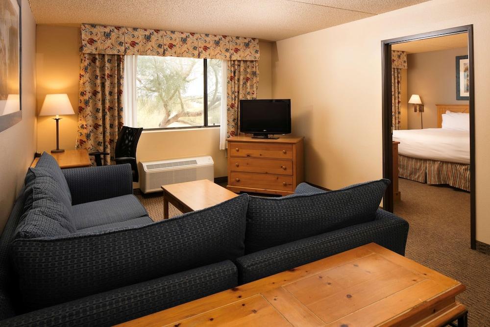Red Lion Inn & Suites Goodyear Exterior photo
