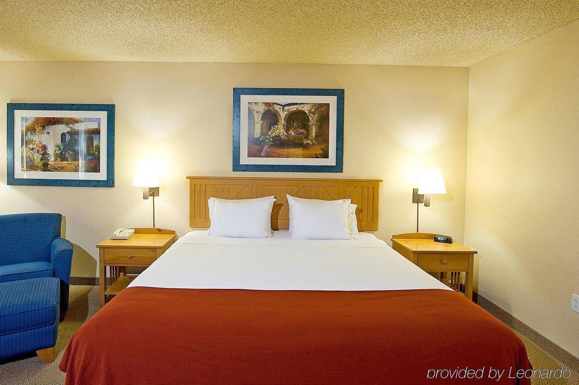 Red Lion Inn & Suites Goodyear Exterior photo